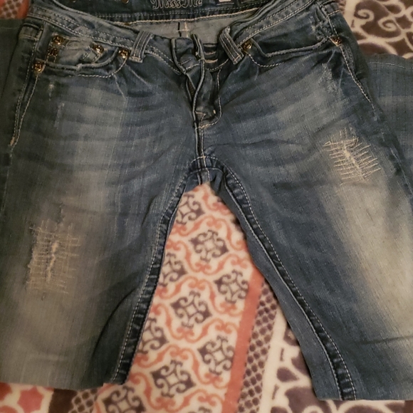 Miss Me Jeans - Picture 1 of 3
